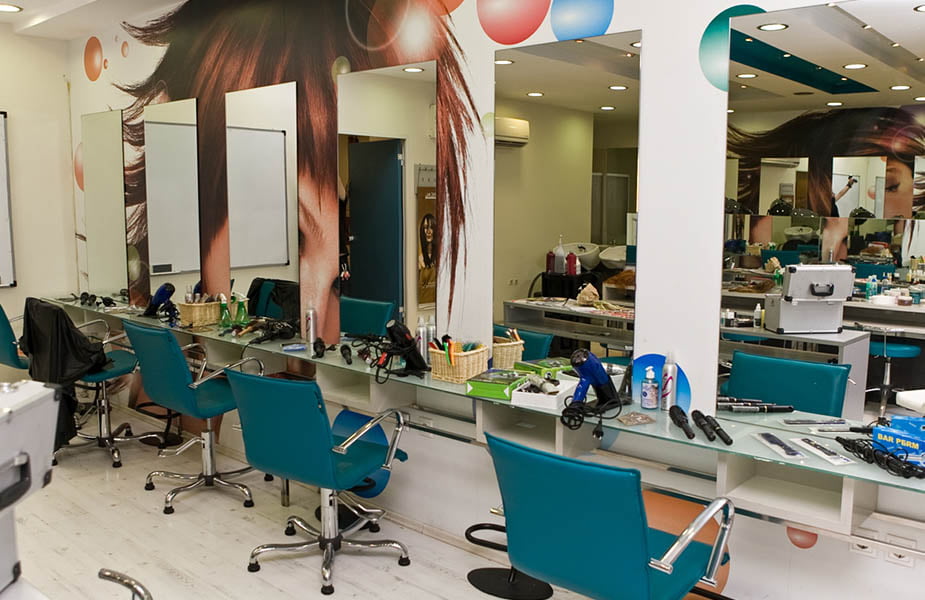 ΙΕΚ ΑΚΜΗ: Εργαστήριο Σχολής Κομμωτικής
