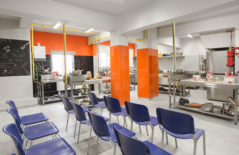 ΙΕΚ ΑΚΜΗ: Εργαστήριο Σχολής Μαγειρικής-Chef