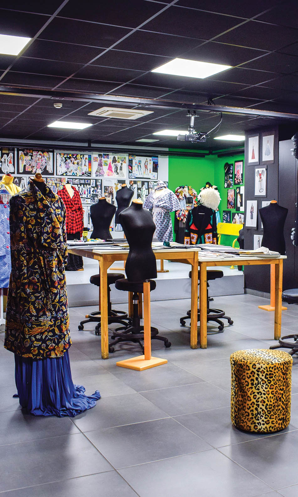 ΙΕΚ ΑΚΜΗ: Εργαστήριο Σχεδιαστής Μόδας-Fashion Designer