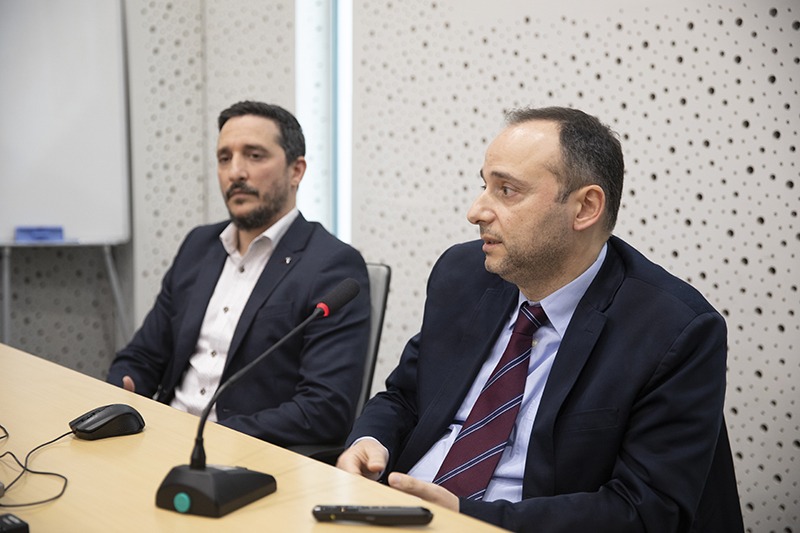 ΙΕΚ ΑΚΜΗ