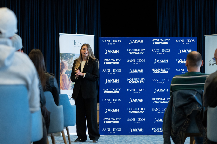 ΙΕΚ_ΑΚΜΙ_Hospitality_Forward_Graduation_G06